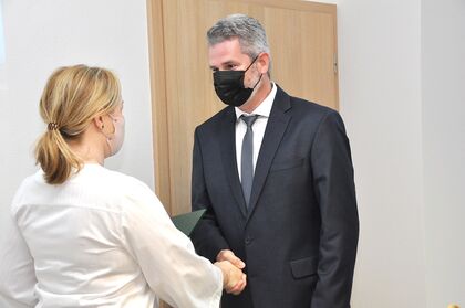 Rektorka odovzdala dekrét novému docentovi a dvom vedeckým pracovníkom