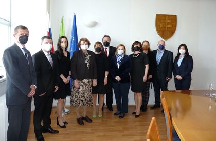 Rektorka SPU zablahoželala novým profesorom univerzity
