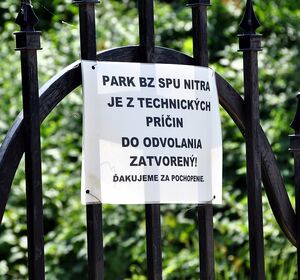 V Botanickej záhrade osádzajú nové oplotenie