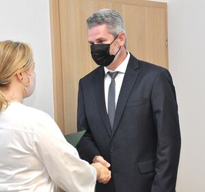 Rektorka odovzdala dekrét novému docentovi a dvom vedeckým pracovníkom